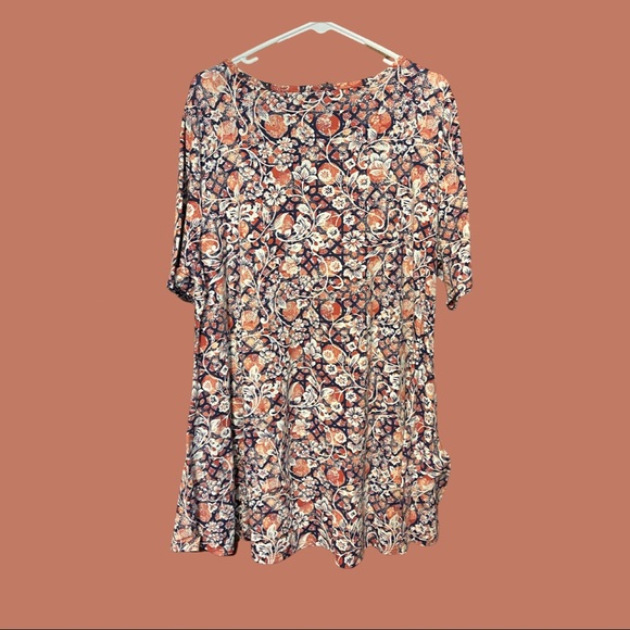 LulaRoe Size 2xl short sleeve shirt - Picture 4 of 4